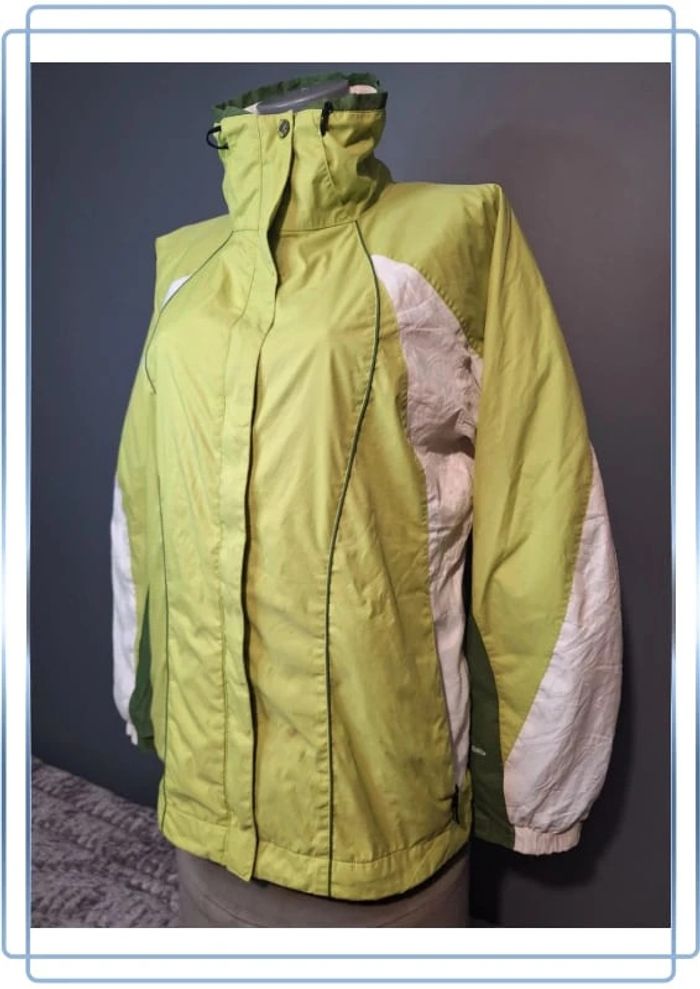 Blouson columbia femme verte et blanche / série storm dry / taille M brodé (279) - photo numéro 2