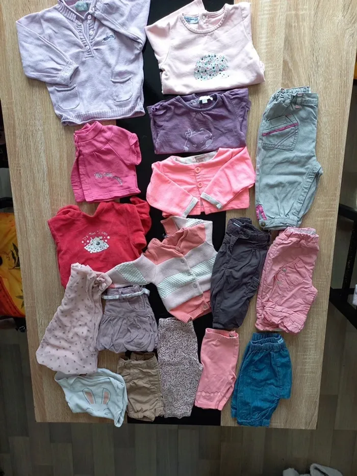Lot de vêtements bébé fille 6 mois - photo numéro 3