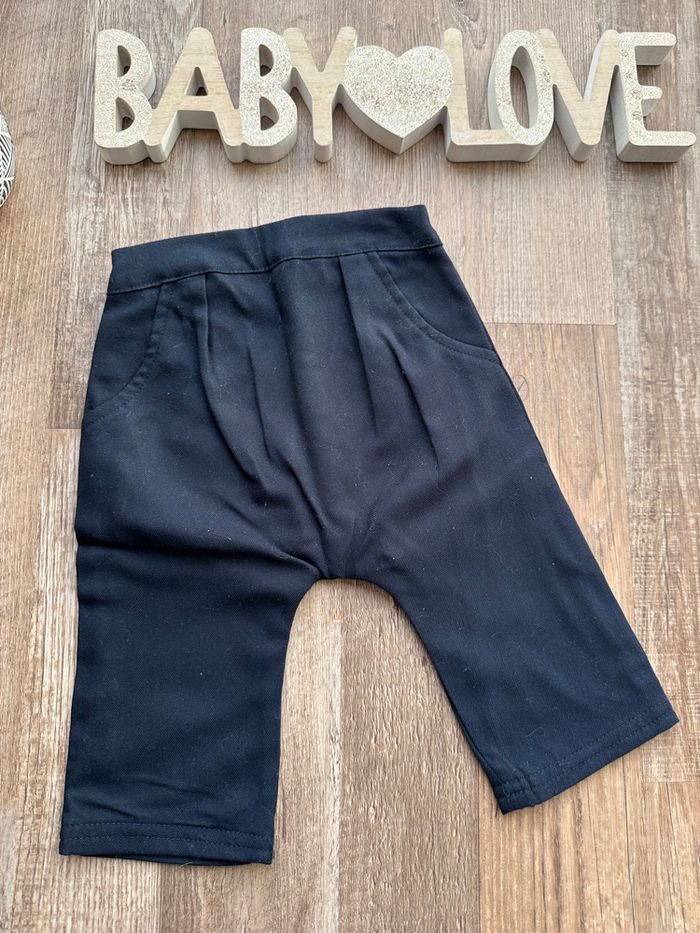 - Pantalon Kiabi - 6 mois - Très bon état