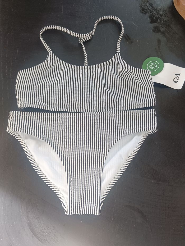 Maillot de bain 11/12 ans neuf - photo numéro 4