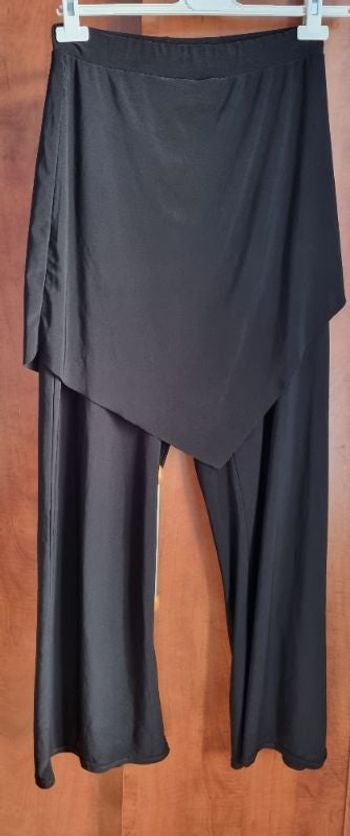 Pantalon noir avec jupe intégré taille 50-52