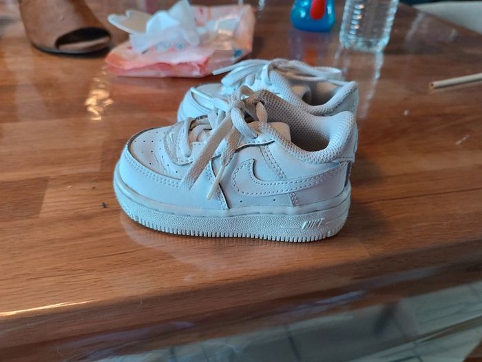 Chaussure basket bébé Nike 21 blanche - photo numéro 6