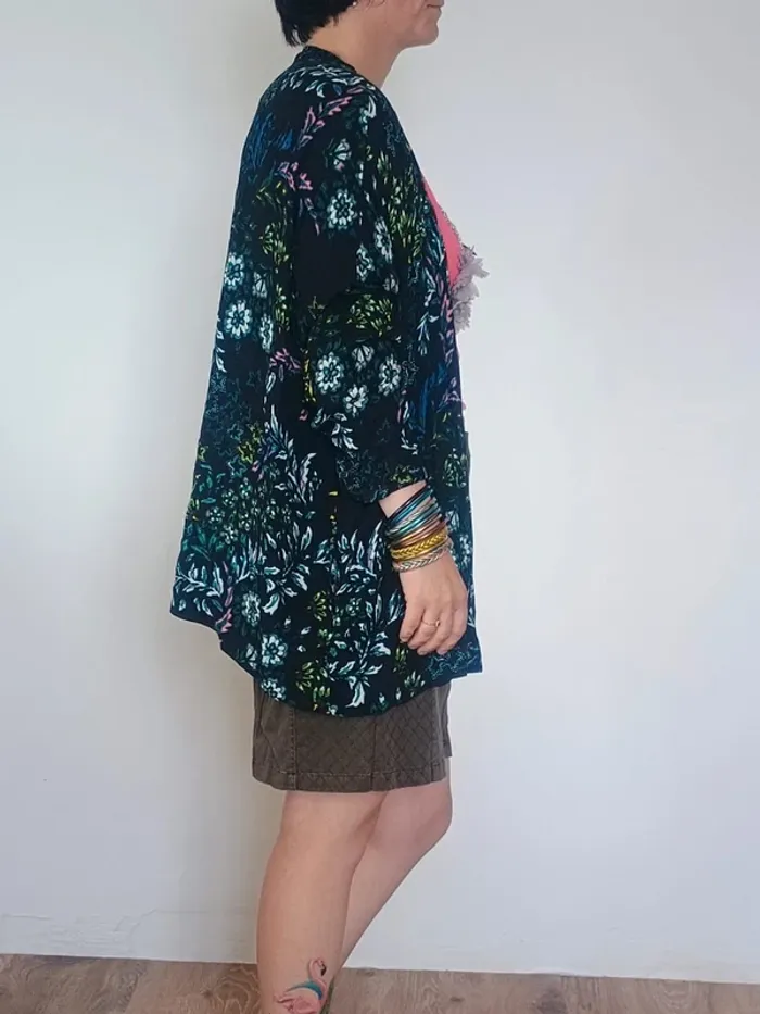 veste fleuri manche longue HM M - photo numéro 2