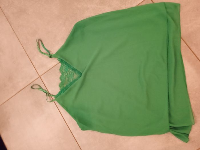 top vert ample neuf  milly