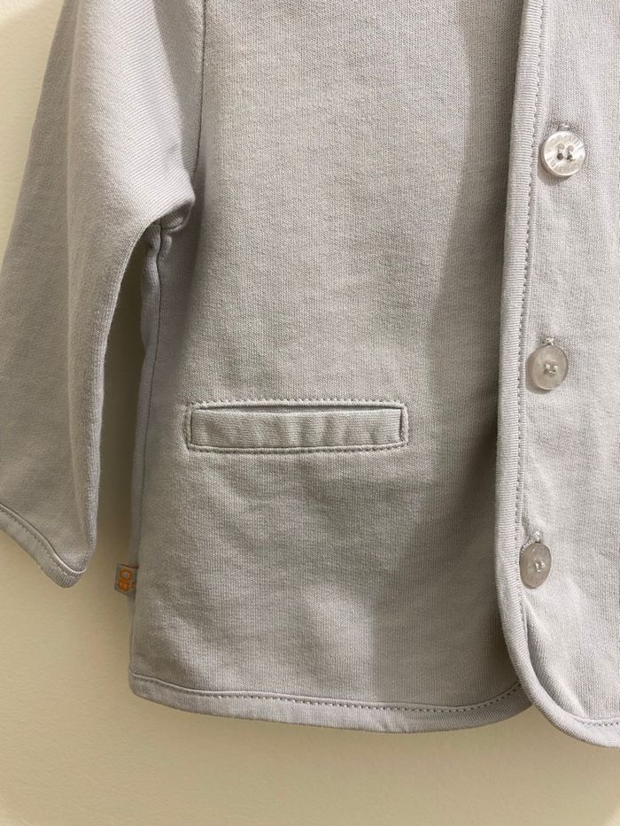 Veste à capuche gris clair gilet avec boutons bébé mixte garçon fille taille 6 mois Obaïbi - photo numéro 5