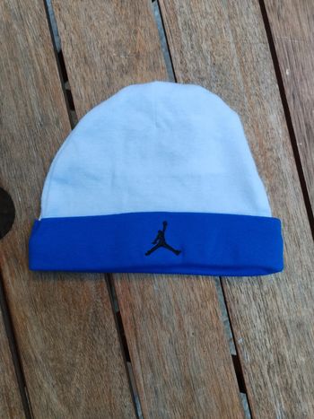 Bonnet Jordan 6 a 12 mois