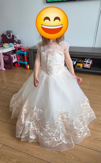 Robe cérémonie avec traîne