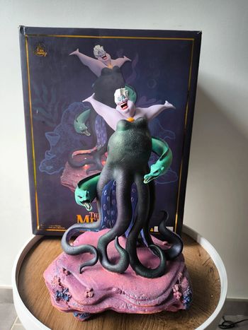 Figurine lumineuse de collection Ursula la petite sirène neuve