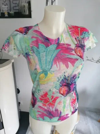 Tee shirt coloré Julie guerlande 38