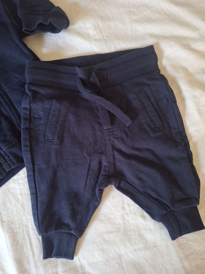 Ensemble jogging Gémo, 3 mois - photo numéro 3