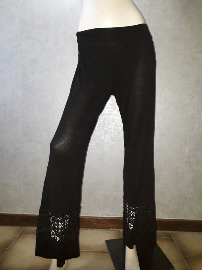 pantalon jambe large avec dentelle en bas lucky taille 40/42
