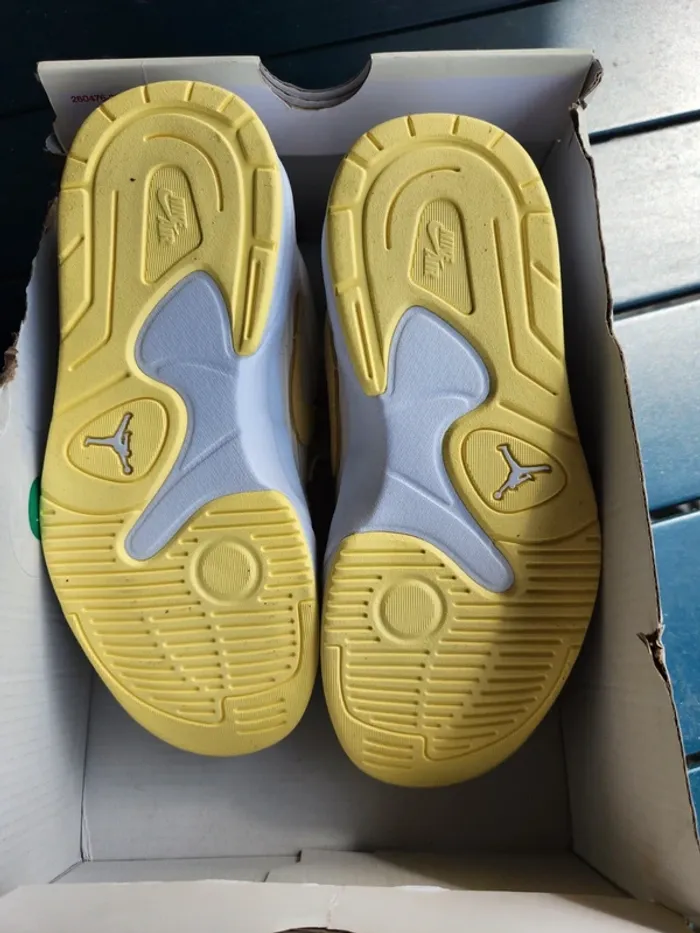 Jordan stadium 90 femme fille taille 36 neuves beige et jaune - photo numéro 8