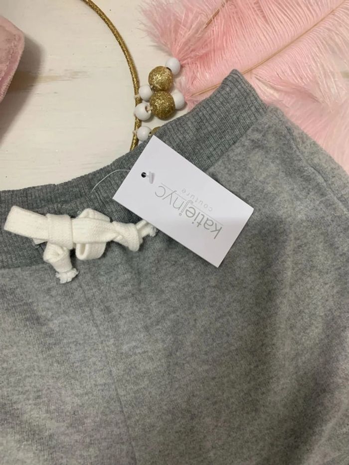 Short fille (neuf) Taille 8ans - photo numéro 2