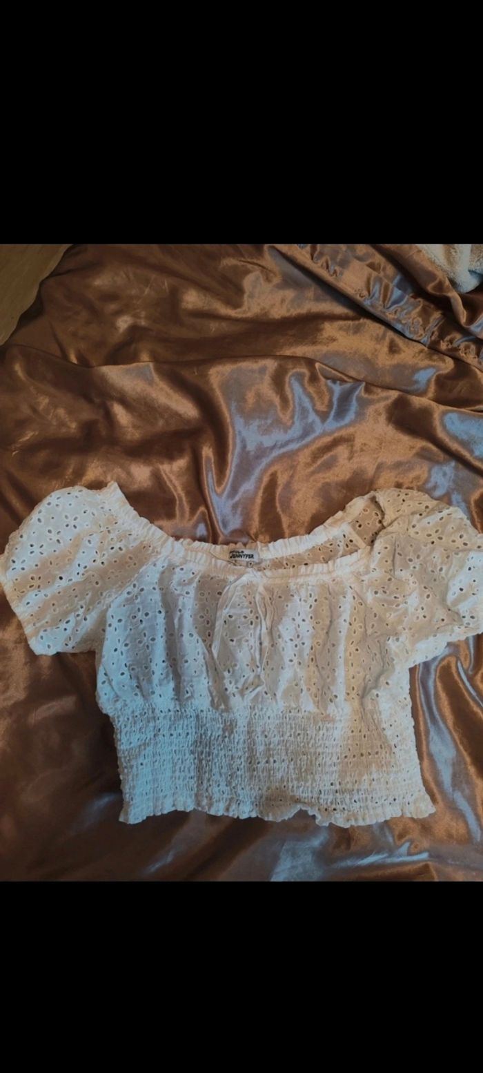 Crop top épaule dénudé blanc