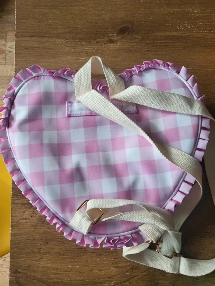 Sac à dos cœur avec 4 broches Harry potter - photo numéro 3