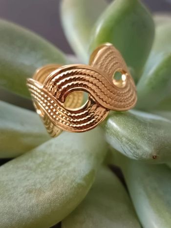Bague torsadé doré acier inoxydable ajustable