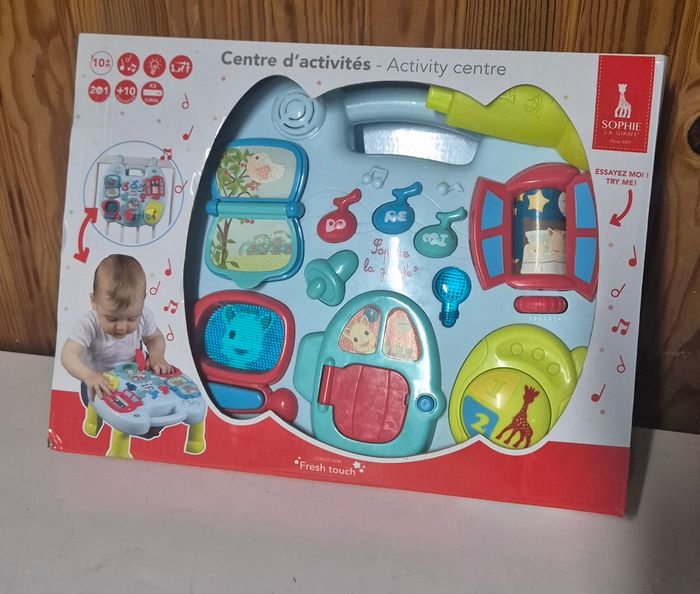 Centre d'activités/ table d'activités Sophie la girafe vulli 2 en 1 - photo numéro 6
