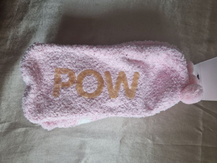 Lot de chaussettes + chaussons antidérapantsLot de chaussettes + chaussons antidérapants

Différentes tailles (indiqué sur les photos) :

 - chaussons antidérapants x2 - 36/40
 - chaussette renard - 31/34
 - chaussette pingouin - 36-38
 - 2 pair - photo numéro 4
