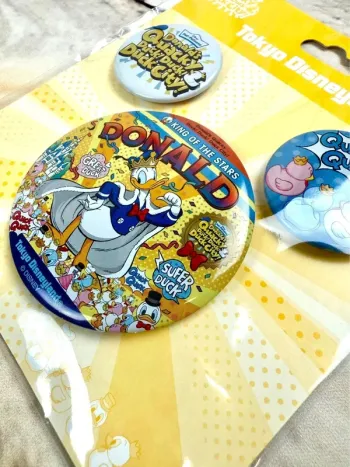 Lot de badges Disney Spécial Anniversaire Donald - Tokyo Disneyland exclusif