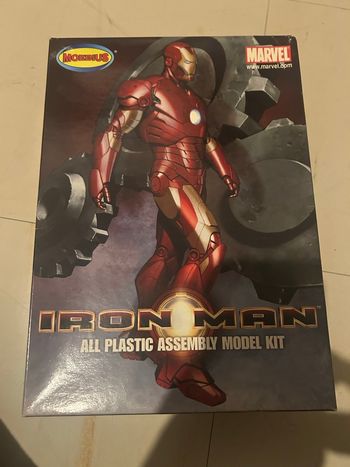 Moebius maquette Iron man 