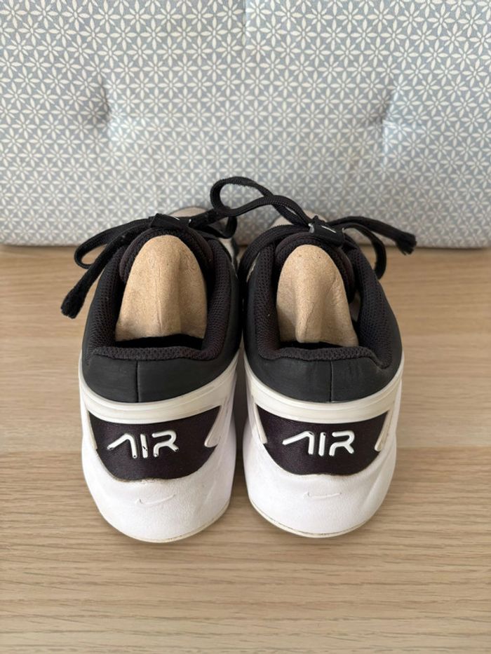 Paire de Baskets "Air Max Bolt" Taille 36 - photo numéro 4