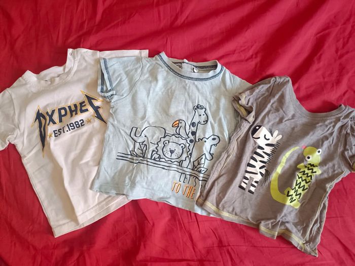 Lot 3 tshirt 18mois