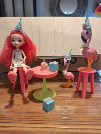 Enchantimals avec ses animaux et accessoires