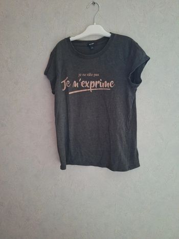 Tee shirt avec message gris 12 ans
