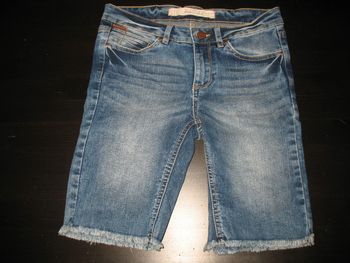 BERMUDA JEAN BLEU DÉLAVÉ "JENNYFER" - TAILLE 34 - n°01