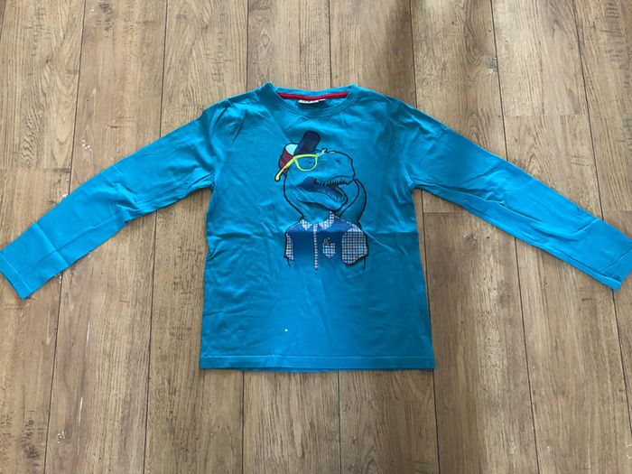 2 t shirts ML 12 ans