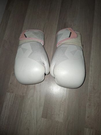 Gant de boxe fille blanc rose 8oz