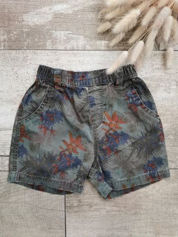 🌺Très joli Short tropical vert terracotta feuillage 6/9mois