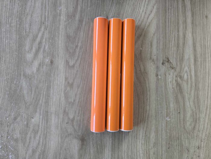 Vinyle permanent orange pour machine de découpe (3 x 1m )