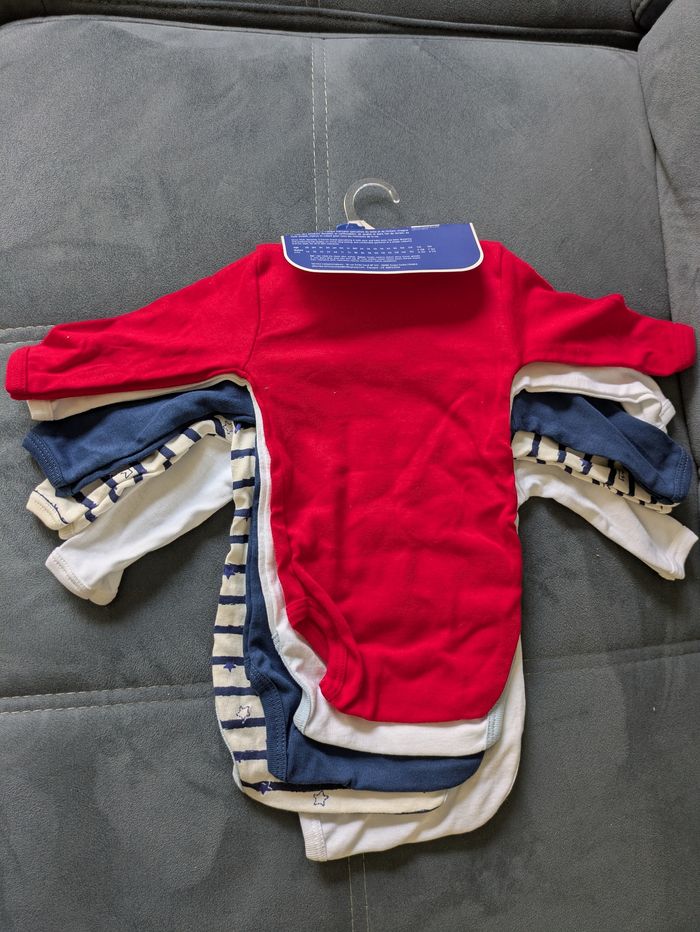 Bodies - photo numéro 2