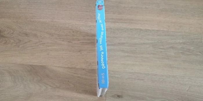 Livre les voitures avec arthur - photo numéro 3