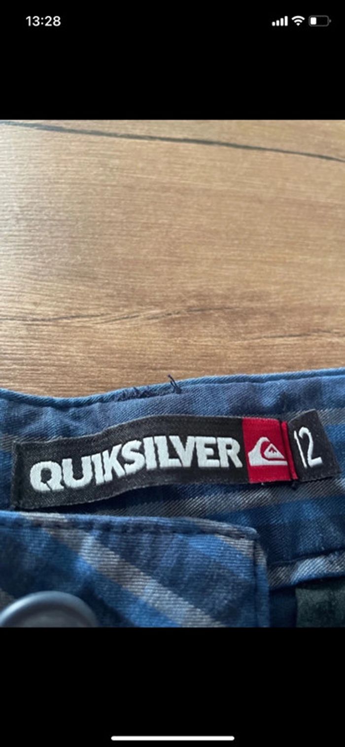 Short QuickSilver 12 ans - photo numéro 3