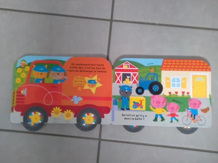 Livre avec mon doigt voilà le camion - photo numéro 4