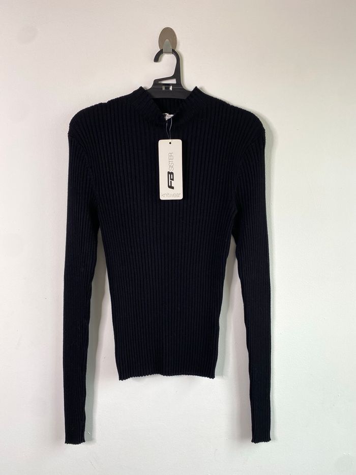 Pull côtelé noir New Yorker