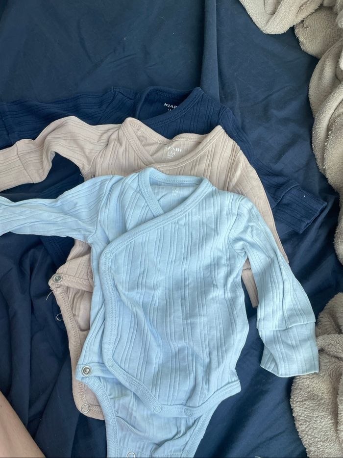 Vêtements bébé - photo numéro 2