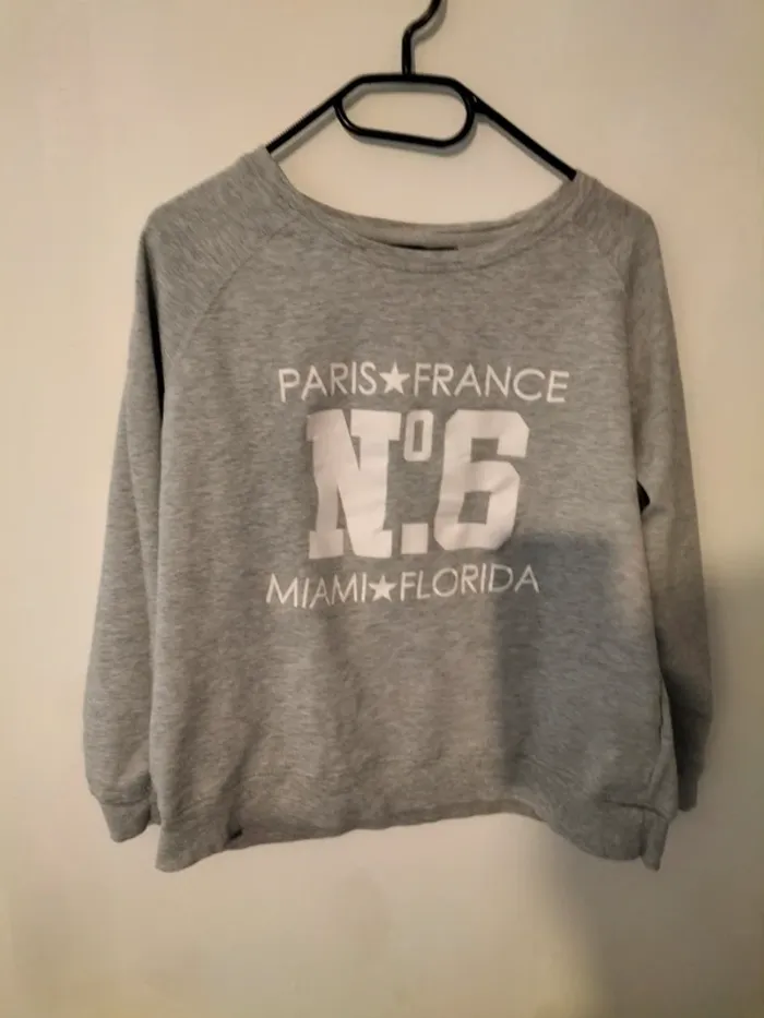 Pull gris