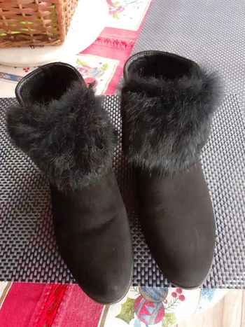 Bottines noires taille 37 très bon état