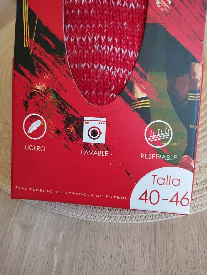 Chaussons Football Espagne - photo numéro 2