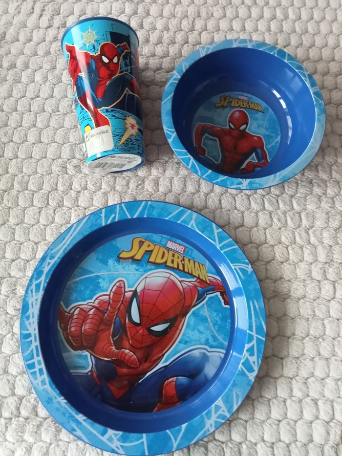 Ensemble de table spiderman