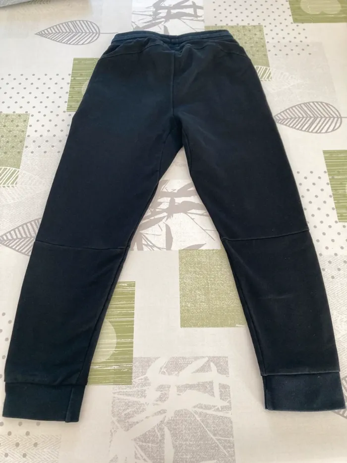 Survêtement Hummel, taille 9 ans (134 cm) - photo numéro 9