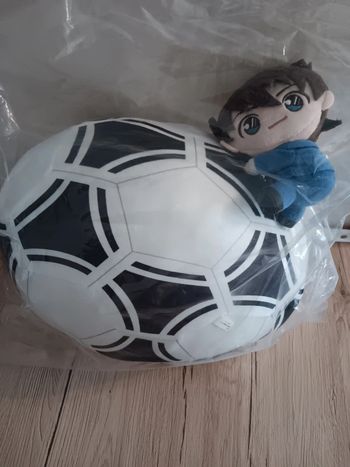 Peluche détective Conan laste one