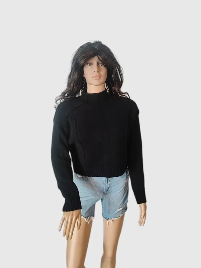 Sweat Zara noir Taille S. L'incontournable mode à prix mini ! - photo numéro 2