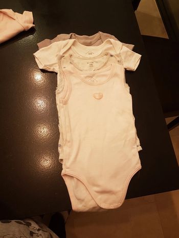 Lot de 4 bodys fille
