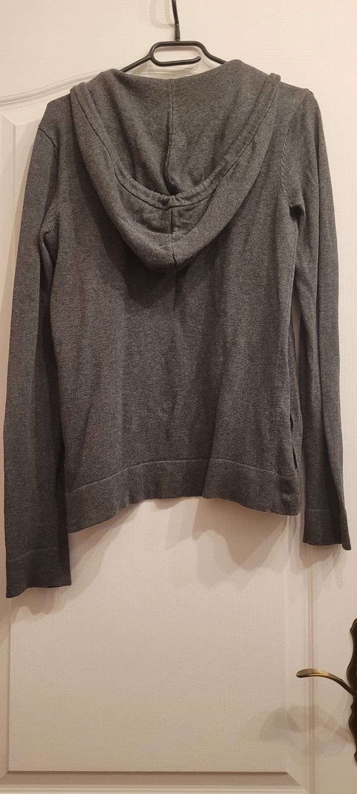 Gilet gris mi saison - photo numéro 3