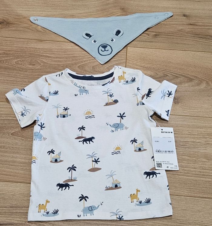 T-shirt + bavette réversible garçon- Taille 18-24 mois - photo numéro 2