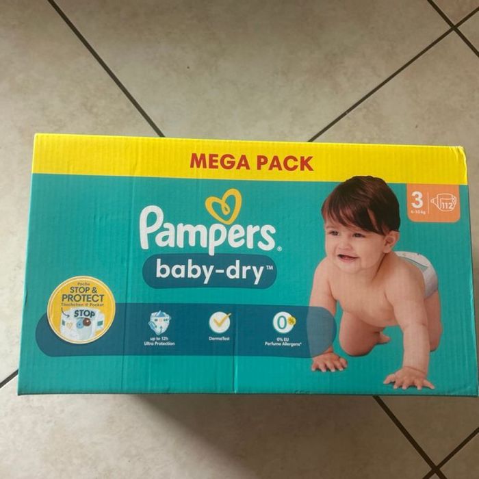 1  paquet de couches Pampers  Mega  pack taille3 (6-10 kg) 112 couches - photo numéro 3